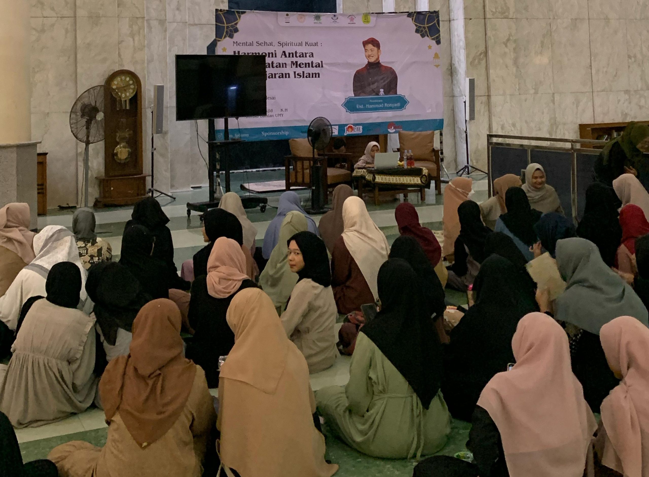 Pimpinan Daerah Pemuda Muhammadiyah (PDPM) Bantul Pimpinan Daerah Pemuda Muhammadiyah (PDPM) Bantul